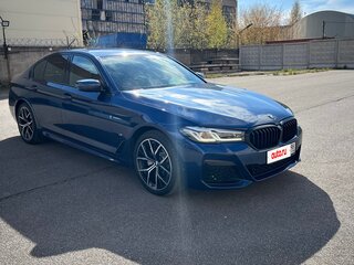 2021 BMW 5 серии 520d xDrive VII (G30/G31/G38) Рестайлинг, синий, 5750000 рублей, вид 4