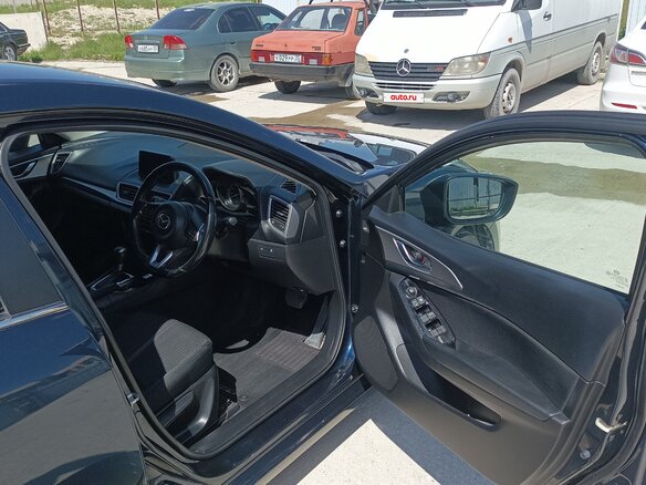 2017 Mazda Axela III Рестайлинг, синий, 1500000 рублей - вид 7