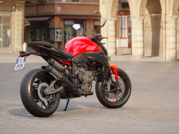 2026 Ducati Monster, красный, 1795000 рублей - вид 8
