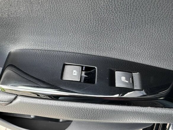 2021 Toyota Camry VIII (XV70), чёрный, 2335000 рублей - вид 27