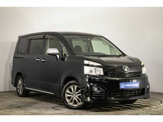 Toyota Voxy II (R70) Рестайлинг