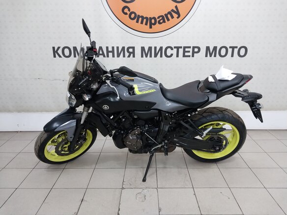 2017 Yamaha MT-07 (FZ-07), серый, 725000 рублей - вид 1