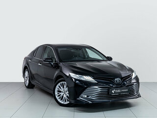 2020 Toyota Camry VIII (XV70), чёрный, 2435000 рублей, вид 3