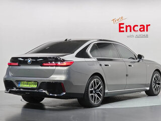 2025 BMW 7 серии 740d xDrive VII (G70), серебристый, 14700000 рублей, вид 2