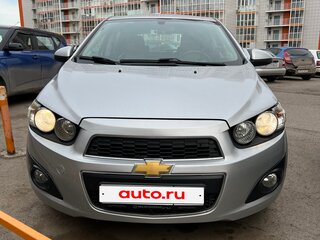 2012 Chevrolet Aveo II, серебристый, 600000 рублей, вид 1