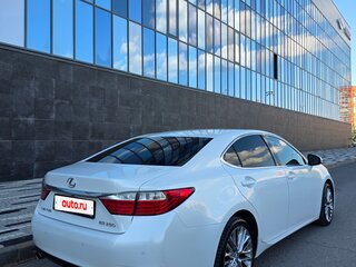 2014 Lexus ES 250 VI, белый, 2680000 рублей, вид 5