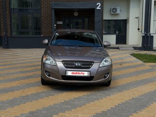 2009 Kia Ceed I, бежевый, 750000 рублей, вид 1