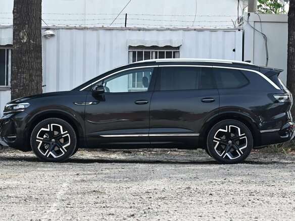 2026 Volkswagen Talagon I Рестайлинг, чёрный, 6260000 рублей - вид 3