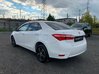 2013 Toyota Corolla XI (E160, E170, E180), белый, 1063700 рублей, вид 2