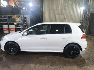 2012 Volkswagen Golf VI, белый, 800000 рублей, вид 2