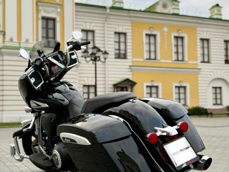 2022 Indian Chieftain, чёрный, 1999999 рублей, вид 2