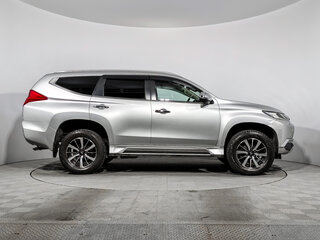2017 Mitsubishi Pajero Sport III, серебристый, 2203000 рублей, вид 4