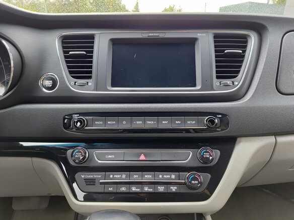 2019 Kia Carnival III, чёрный, 2570000 рублей - вид 14