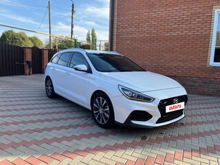 2019 Hyundai i30 III Рестайлинг, белый, 1298000 рублей, вид 3