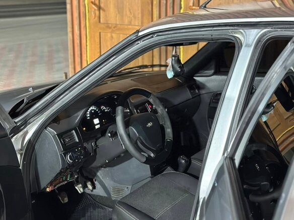 2010 Lada (ВАЗ) Priora I, серебристый, 290000 рублей - вид 6