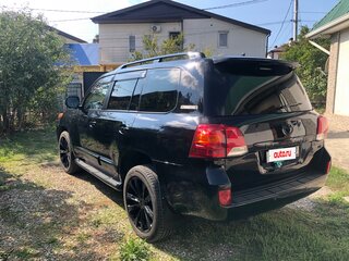 2014 Toyota Land Cruiser 200 Series Рестайлинг 1, чёрный, 4750000 рублей, вид 4