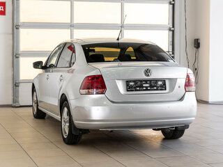 2011 Volkswagen Polo V, серебристый, 650000 рублей, вид 4