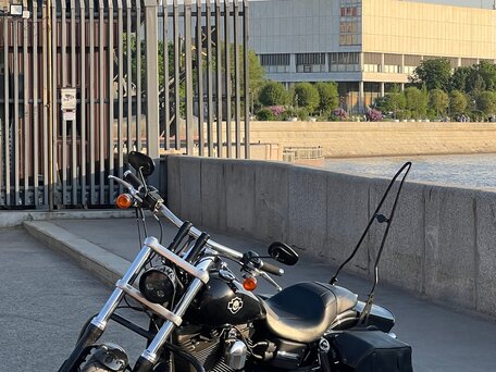 2009 Harley-Davidson Fat Bob, чёрный, 850000 рублей, вид 2