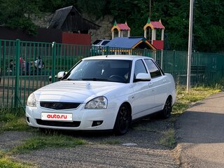 2015 Lada (ВАЗ) Priora I Рестайлинг, белый, 750000 рублей, вид 2