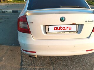 2012 Skoda Octavia II (A5) Рестайлинг, белый, 790000 рублей, вид 4
