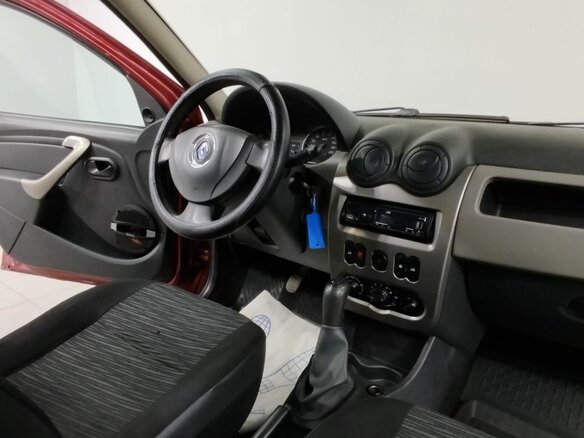 2013 Renault Sandero I, красный, 532000 рублей - вид 13
