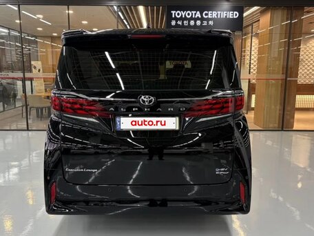 2023 Toyota Alphard IV, чёрный, 10500000 рублей, вид 3