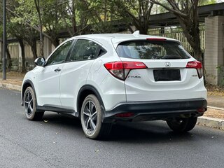 2021 Honda Vezel I Рестайлинг, белый, 1311000 рублей, вид 5