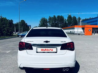 2013 Chevrolet Cruze I Рестайлинг, белый, 650000 рублей, вид 3