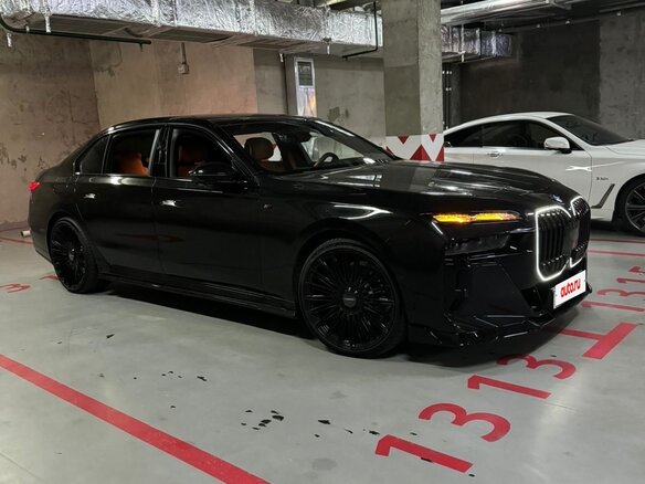 2023 BMW 7 серии 740d xDrive VII (G70), чёрный, 16250000 рублей - вид 6