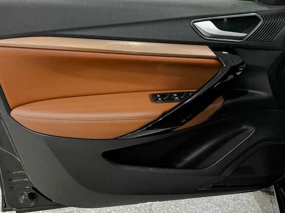 2024 Lada (ВАЗ) Vesta SW Cross I Рестайлинг (NG), чёрный, 1690000 рублей - вид 18