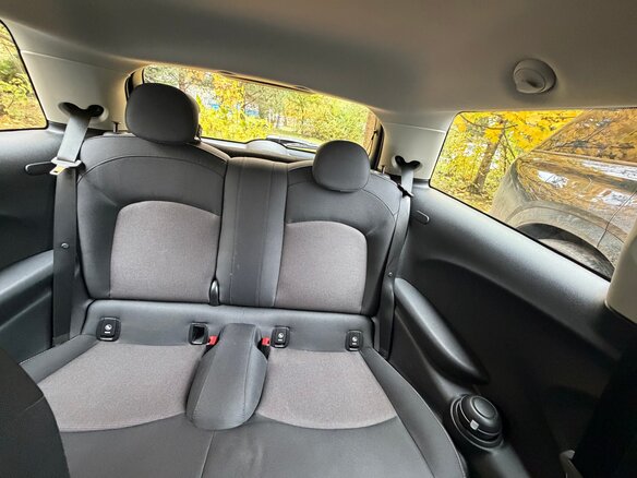 2020 Mini Hatch Cooper III (F55/F56) Рестайлинг, серый, 1750000 рублей - вид 13