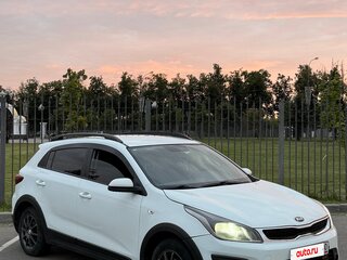 2017 Kia Rio X-Line IV, белый, 1100000 рублей, вид 3