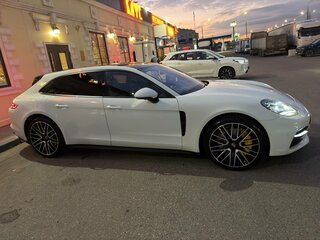 2019 Porsche Panamera 4 Sport Turismo II, белый, 6000000 рублей, вид 3