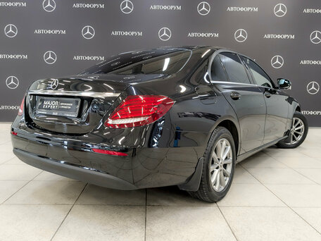 2019 Mercedes-Benz E-Класс 200 d V (W213, S213, C238), чёрный, 2990000 рублей, вид 5