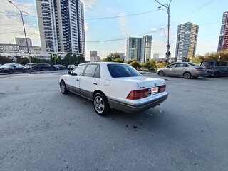 2000 Toyota Crown X (S150), белый, 430000 рублей, вид 5