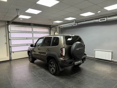 2024 Lada (ВАЗ) Niva Travel I, коричневый, 1250000 рублей, вид 4