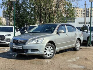 2010 Skoda Octavia II (A5) Рестайлинг, серый, 489000 рублей, вид 1