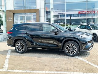 2026 Toyota Highlander IV (XU70), чёрный, 5650000 рублей, вид 4