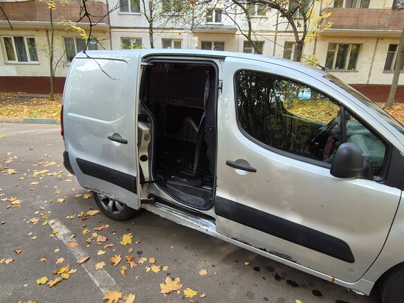 2013 Peugeot Partner, серебристый - вид 9