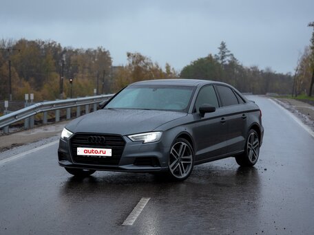 2017 Audi A3 III (8V) Рестайлинг, серебристый, 2190000 рублей, вид 3