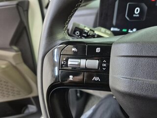 2024 Kia Carnival IV Рестайлинг, белый, 5740025 рублей, вид 5