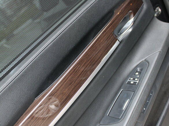 2010 BMW 7 серии Long 750Li V (F01/F02/F04), чёрный, 1415000 рублей - вид 13