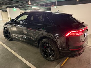 2021 Audi Q8 45 TDI I (4M), чёрный, 8100000 рублей, вид 4