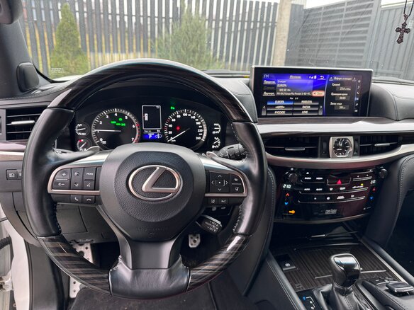 2019 Lexus LX 570 III Рестайлинг 2, белый, 7999999 рублей - вид 12