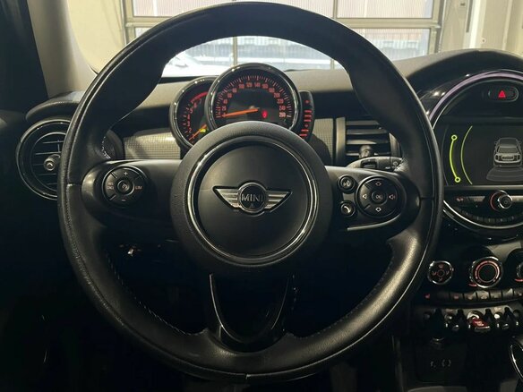 2016 Mini Hatch Cooper III (F55/F56), голубой, 1450000 рублей - вид 13