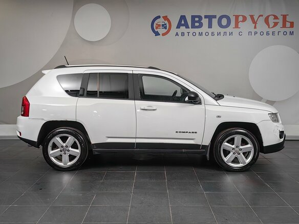 2012 Jeep Compass I Рестайлинг, белый - вид 4