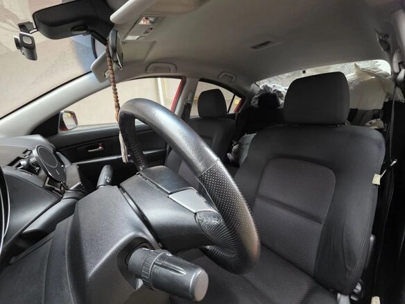2007 Mazda 3 I (BK) Рестайлинг, красный, 770000 рублей - вид 9