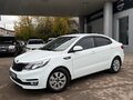 2015 Kia Rio III Рестайлинг, белый, 1080000 рублей