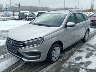 2026 Lada (ВАЗ) Vesta SW I Рестайлинг (NG), серебристый, 1835000 рублей, вид 1