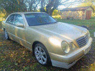 2000 Mercedes-Benz E-Класс 220 II (W210, S210) Рестайлинг, золотистый, 400000 рублей, вид 3